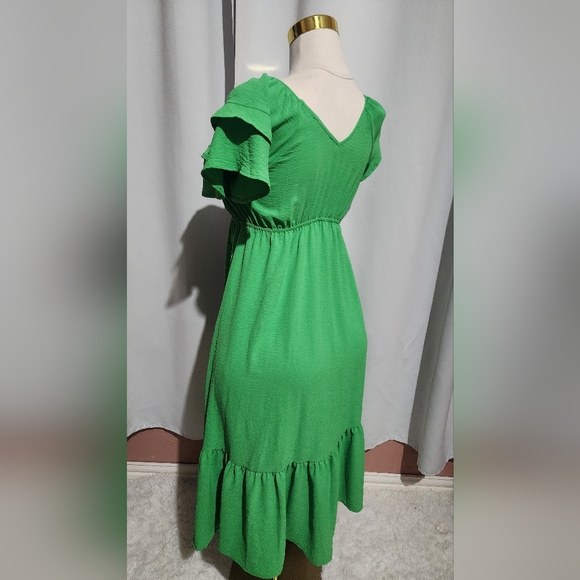 Chic Green Midi Dress | Boutique - Picture 5 of 5
